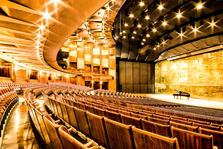 Festspielhaus_salzburg_SalzburgerFestpiele_Magazin-2 Foto: Das Große Festspielhaus in Salzburg © Salzburger Festspiele