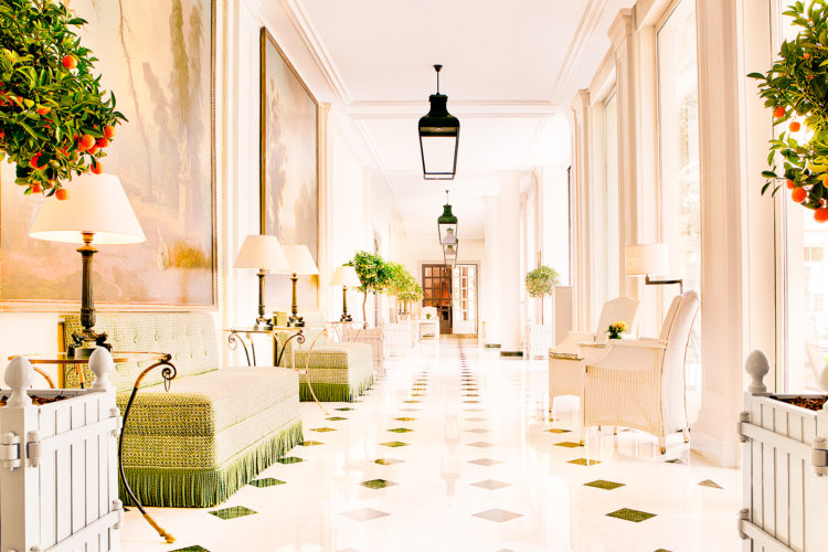 Le Bristol_Paris_Oetker Collection_Flur_Magazin Hotel Le Bristol Paris