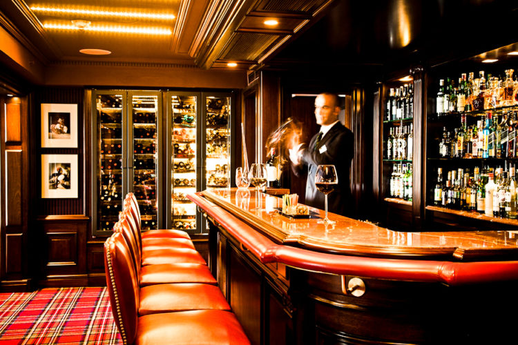Sydney's_Bar_Le Vendôme Beirut Sydney’s Club Bar & Restaurant