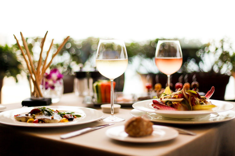 Sydney's_Essen_Le Vendôme Beirut Sydney’s Club Bar & Restaurant Beirut